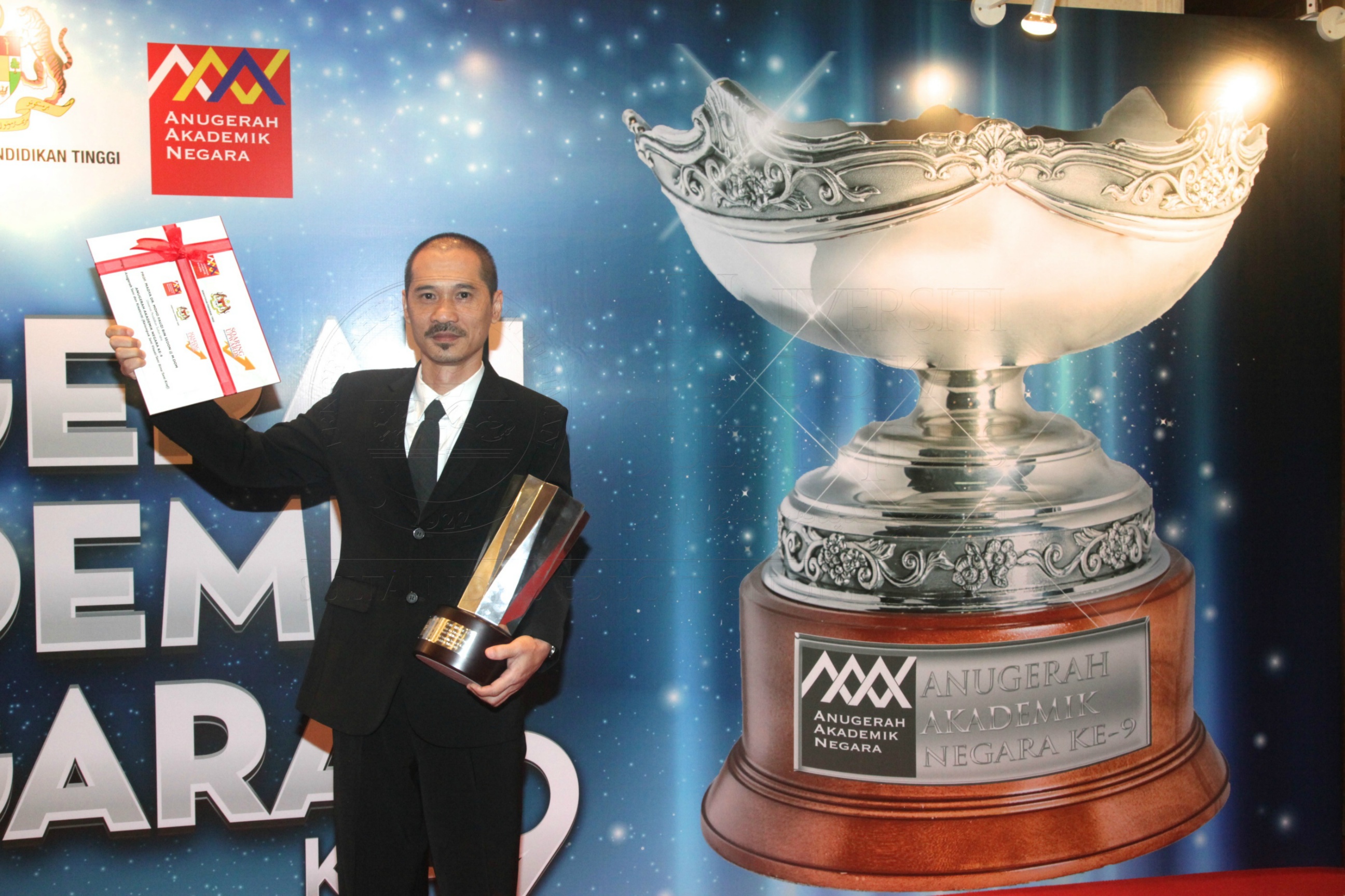 PRO15 147 AKN IMG 1385